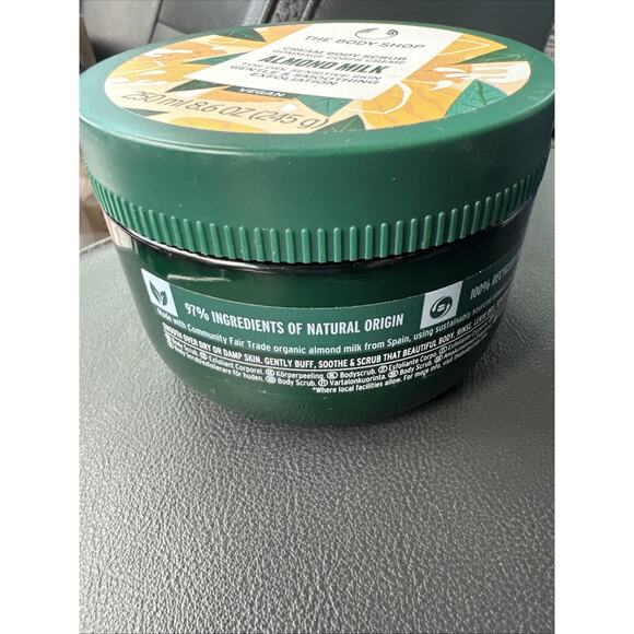 The Body Shop Almond Milk Body Scrub 240ml 8.2oz - Picture 5 of 6